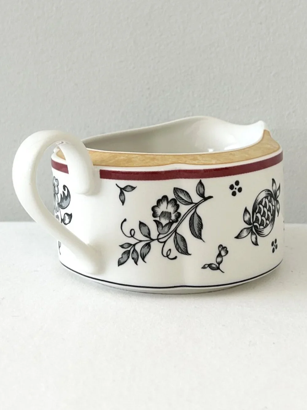 Villeroy Boch Switch Plantation Gravy Boat Floral Simla Vitro Porcelain Germany